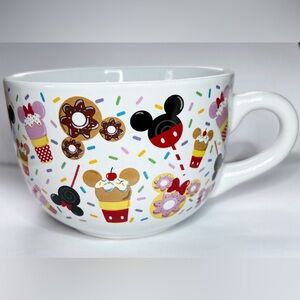 Disney ♥️ Mickey Mouse Sweet Treats Large Mug